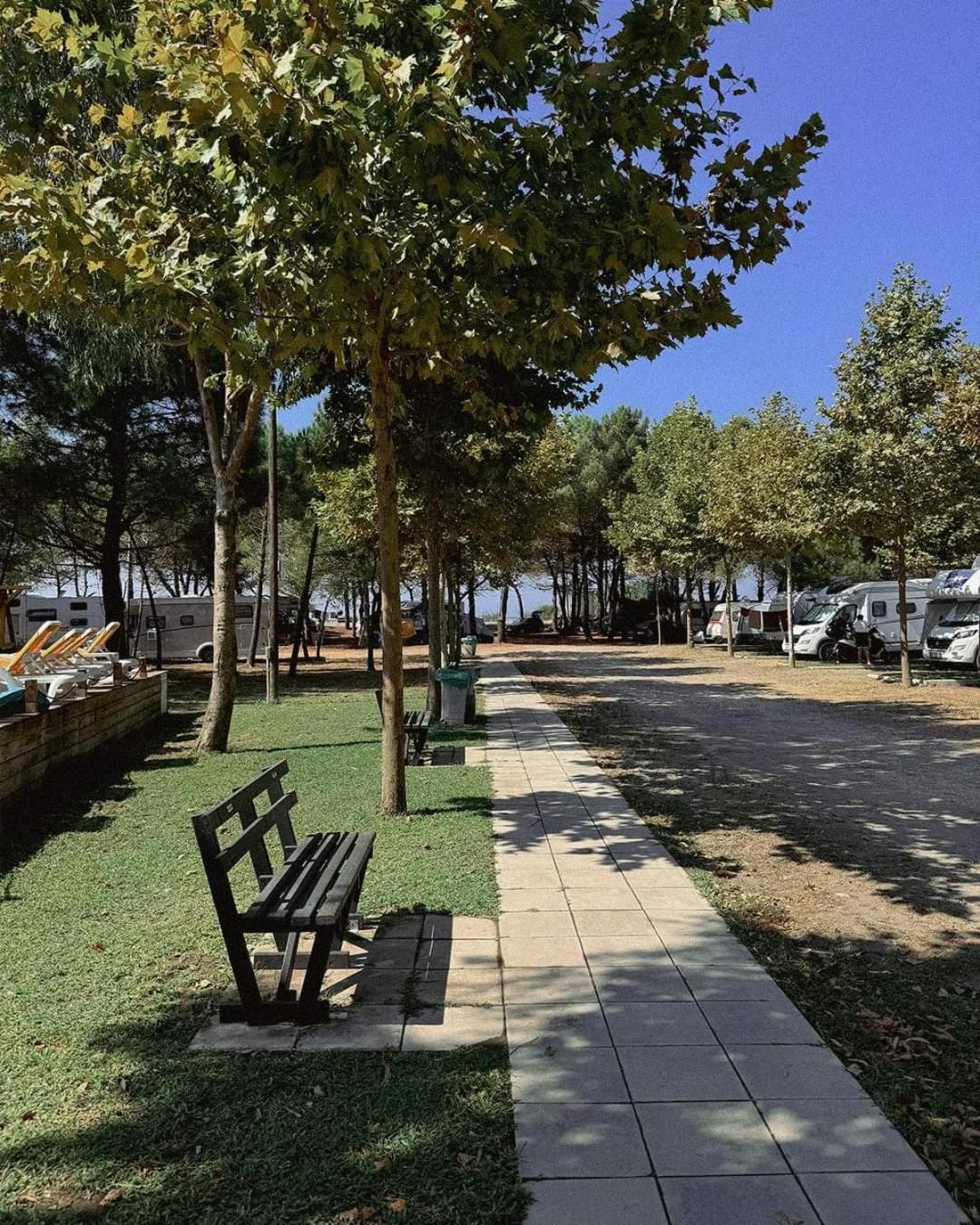 Mcm Camping Hotel Ulcinj Bagian luar foto